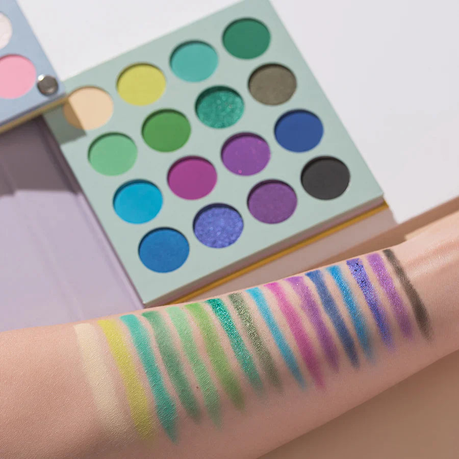 Beauty Glazed Color Twist Eyeshadow – Vibrant, Twist-On Color